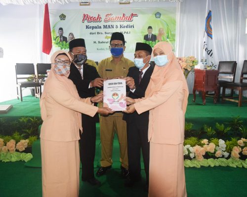 Kepala Sekolah Man 5 Kediri