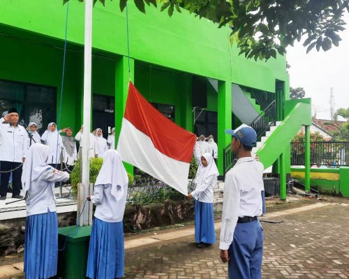man 5 kediri upacara