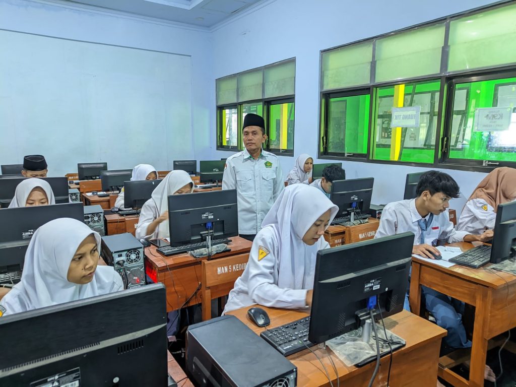 Gladi Bersih ANBK 2025 Siswa MAN 5 Kediri