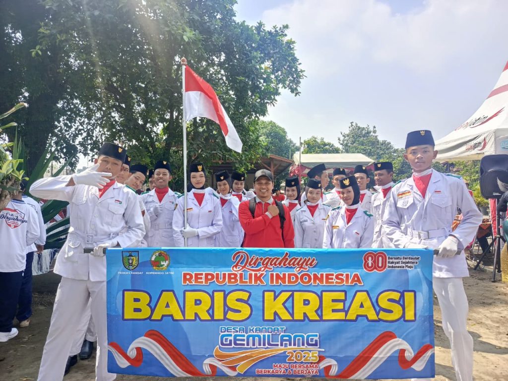 Semarak HUT ke-80 RI: MAN 5 Kediri Ikut Meriahkan Baris Kreasi di Kandat