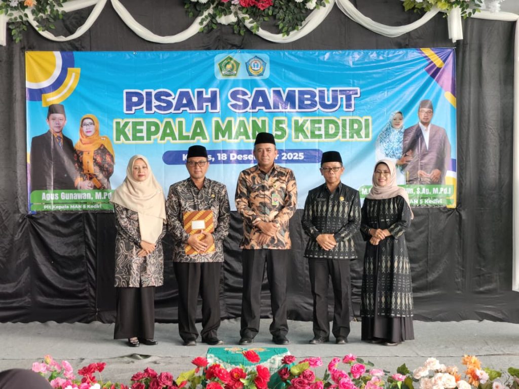 PISAH SAMBUT KEPALA MAN 5 KEDIRI