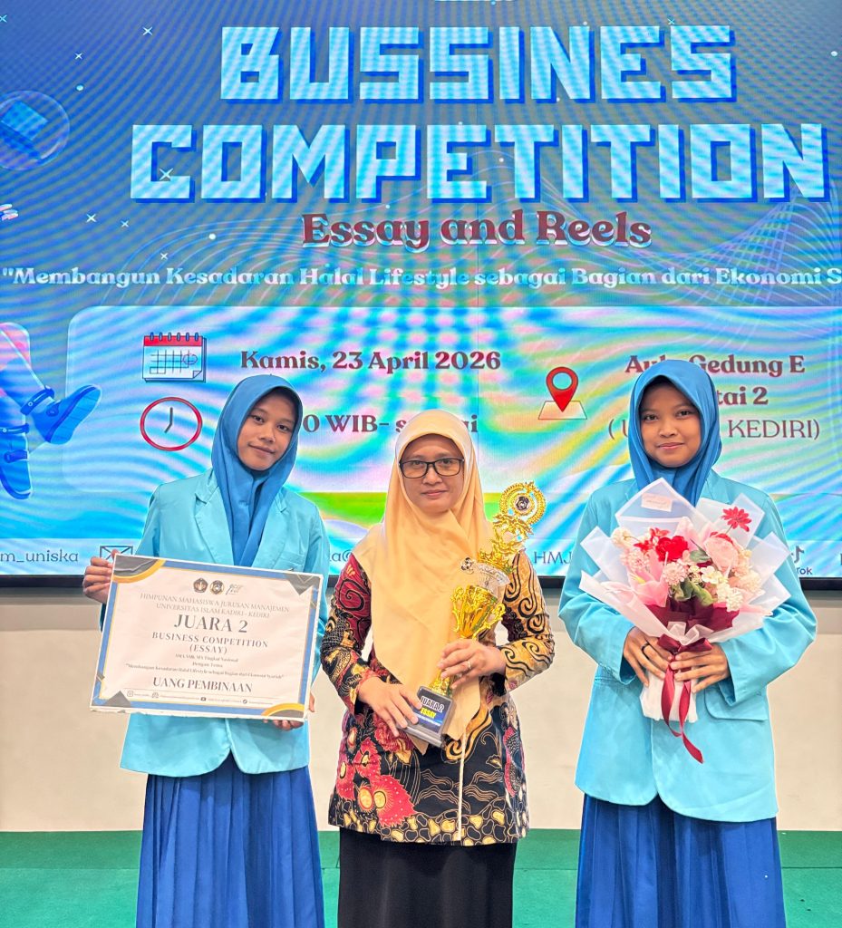 JUARA 2 NASIONAL “Essay Business Competition UNISKA”