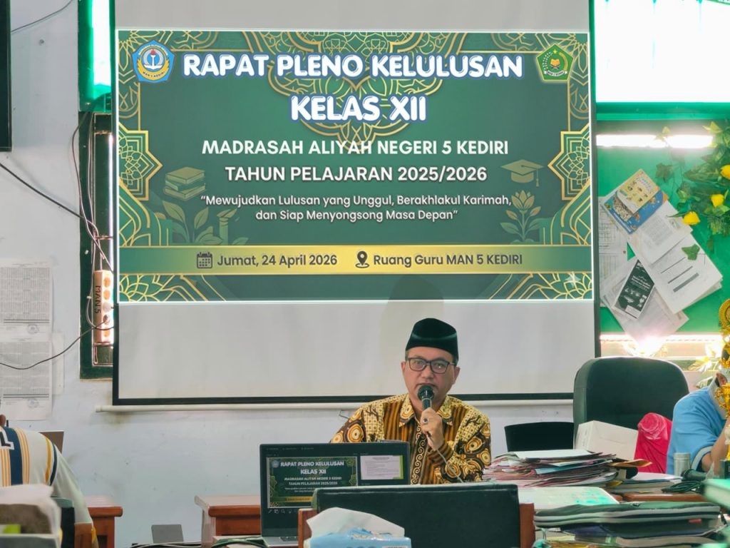 RAPAT PLENO KELULUSAN KELAS XII