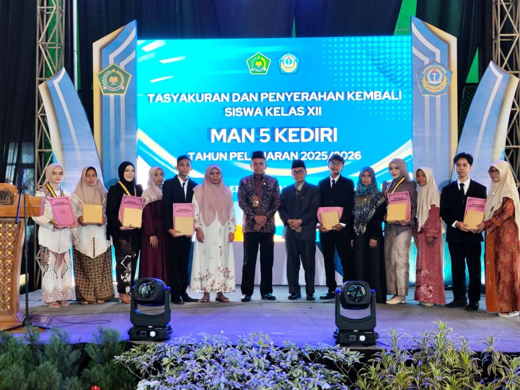 Tasyakuran &  Pelepasan Siswa Kelas XII