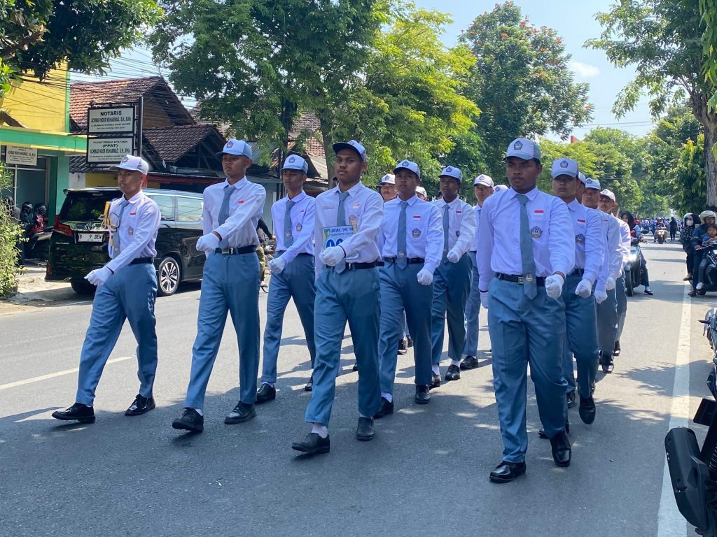 Tim LBB MAN 5 Kediri Ikuti Lomba Baris-Berbaris Tingkat SMA/MA Se-Kabupaten Kediri