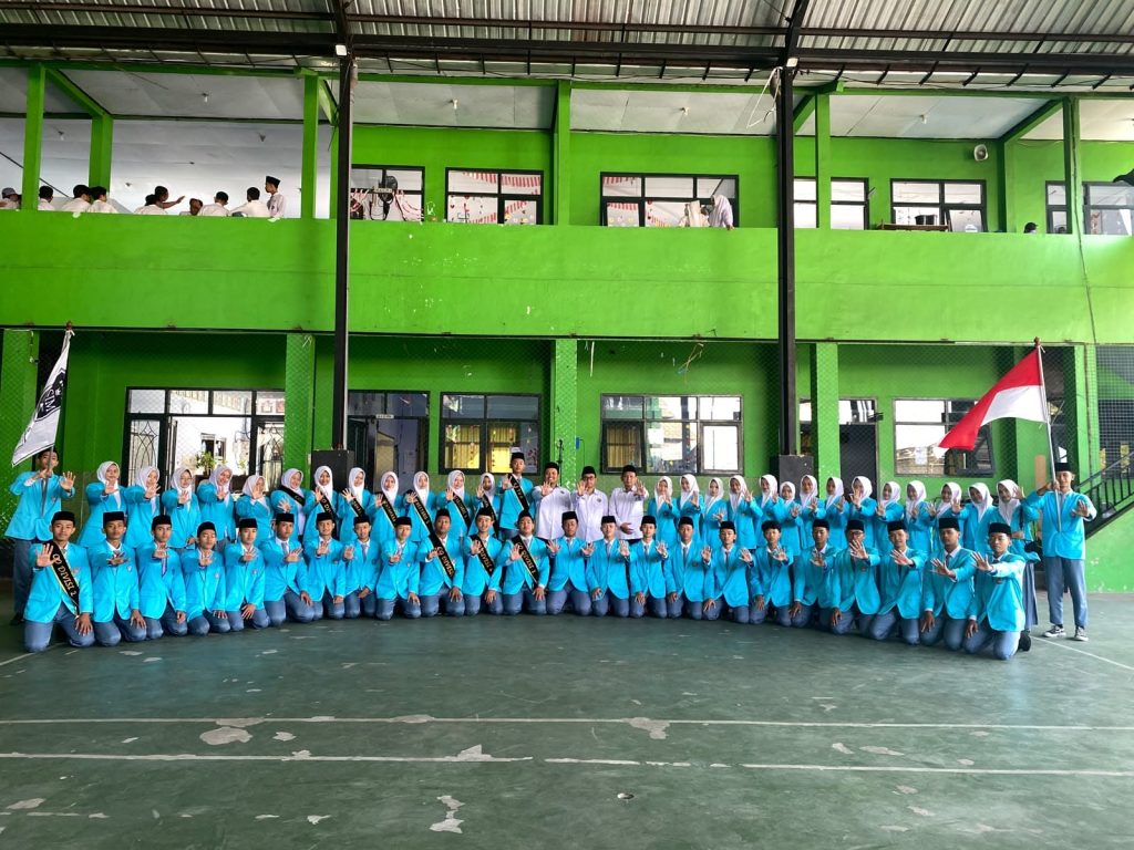 Siap Mengemban Amanah, Pengurus OSIM MAN 5 Kediri Periode 2026/2027 Resmi Dilantik Siap Mengemban Amanah, Pengurus OSIM MAN 5 Kediri Periode 2026/2027 Resmi Dilantik